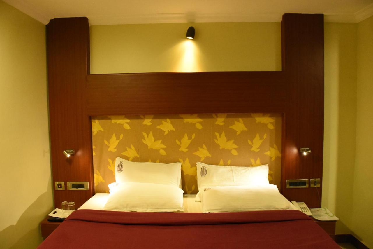 Everest Park Residency Tiruchirappalli Ngoại thất bức ảnh